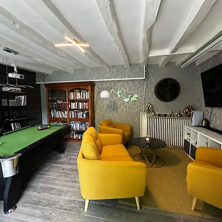 Du Beau Port בית הארחה 3*