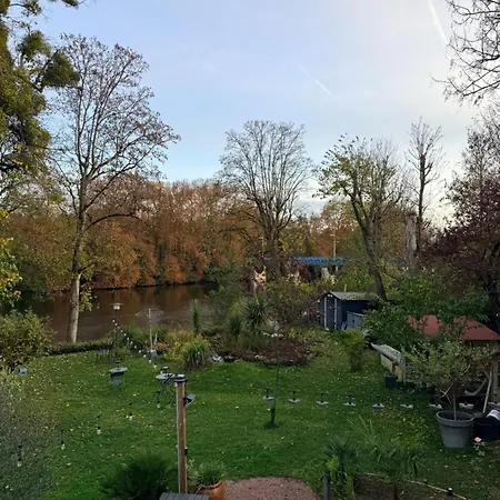 Du Beau Port Гостевой дом Cenon-sur-Vienne