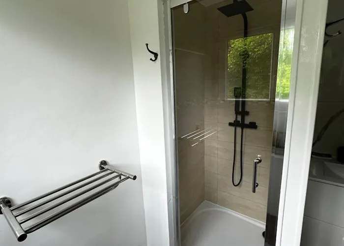 Du Beau Port Pensión 3*