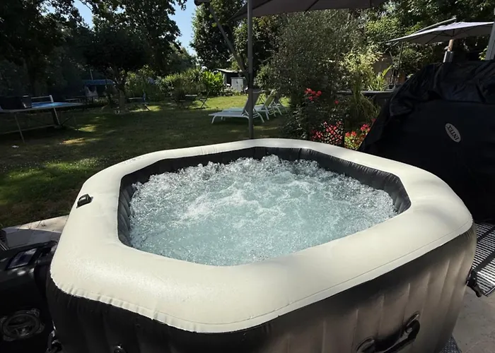 Du Beau Port Pensión 3*