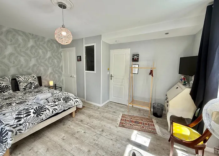 Du Beau Port Cenon-sur-Vienne