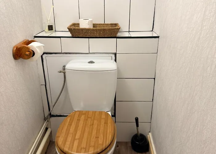 Du Beau Port Pensión 3*